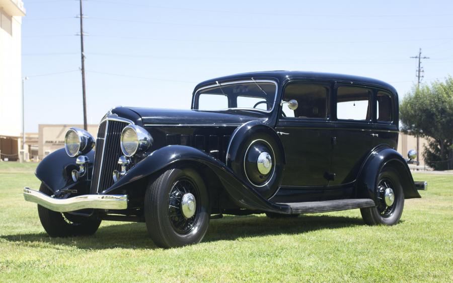 Reo 8-35 Royale Sedan '1933